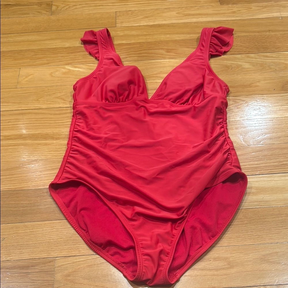Kona sol women red one piece swimsuit size medium.